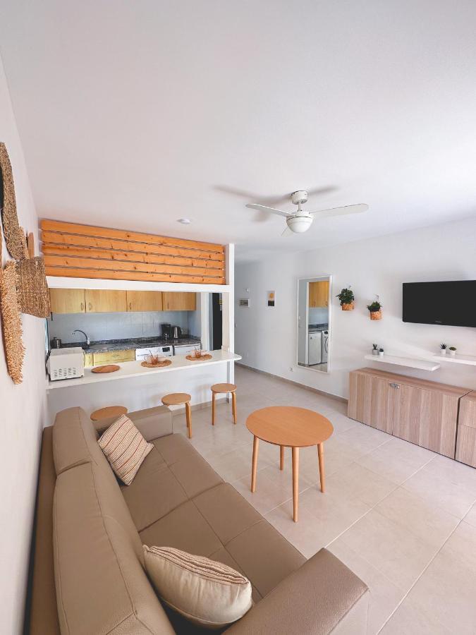 Seaside Apartment Corralejo : A Cozy Holiday Home In A Peaceful Well Located Green Complex Ngoại thất bức ảnh